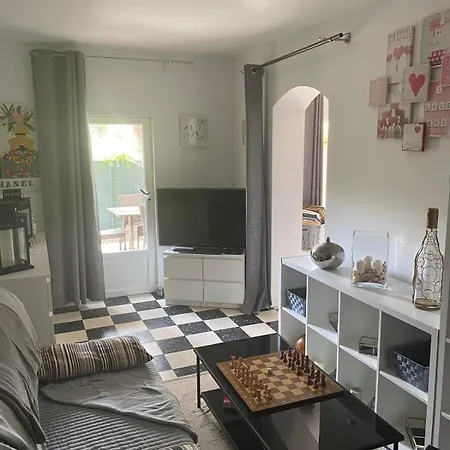 Appartement Charming Garden Lorettes
